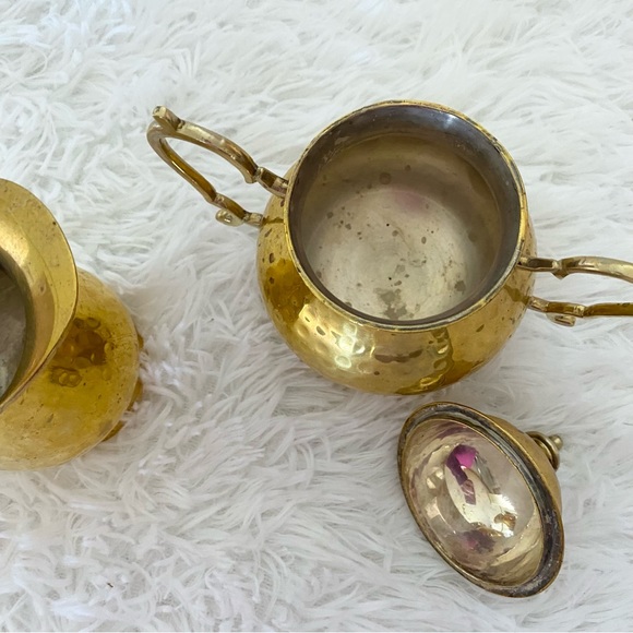 Vintage Hammered Brass Sugar Bowl And Creamer Set - Picture 6 of 10